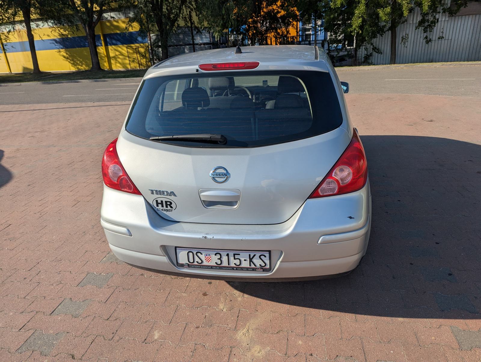 Nissan Tiida 1,6 REG 04/27, klima *POVOLJNO*, pogled izvana - slika 4