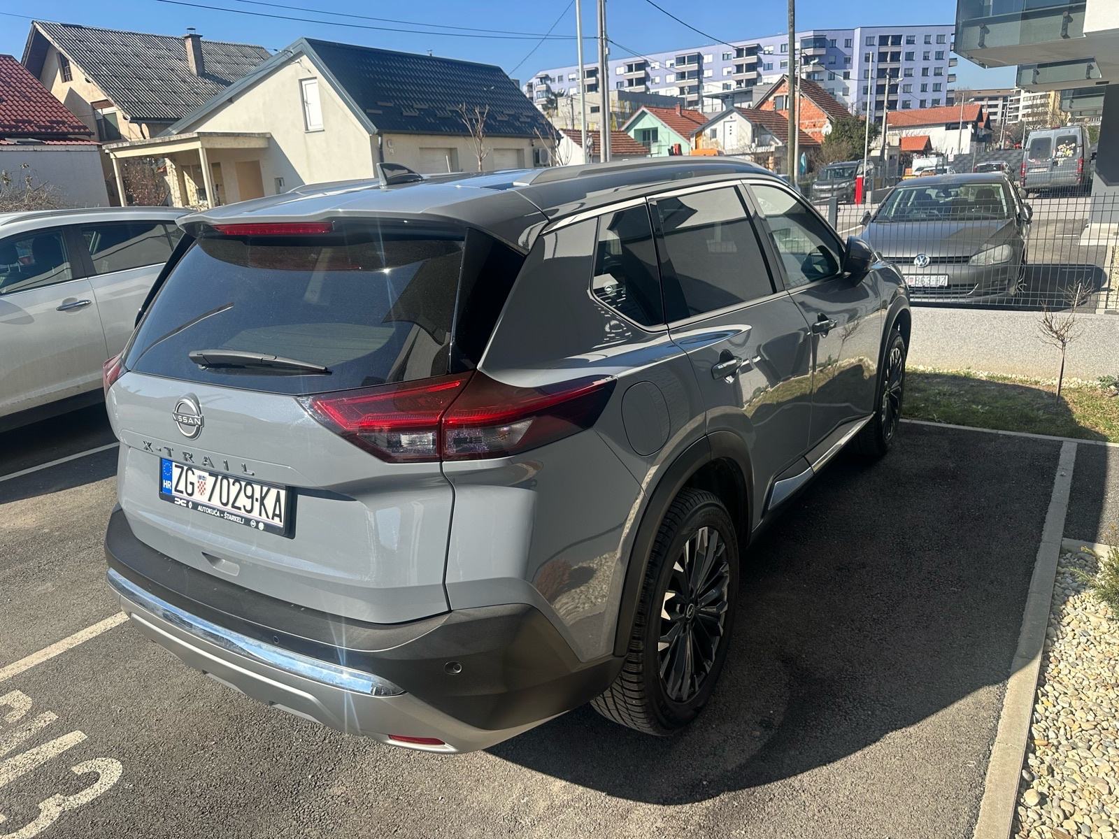 Nissan X-Trail 1.5 automatik,Full oprema, fotografija 3