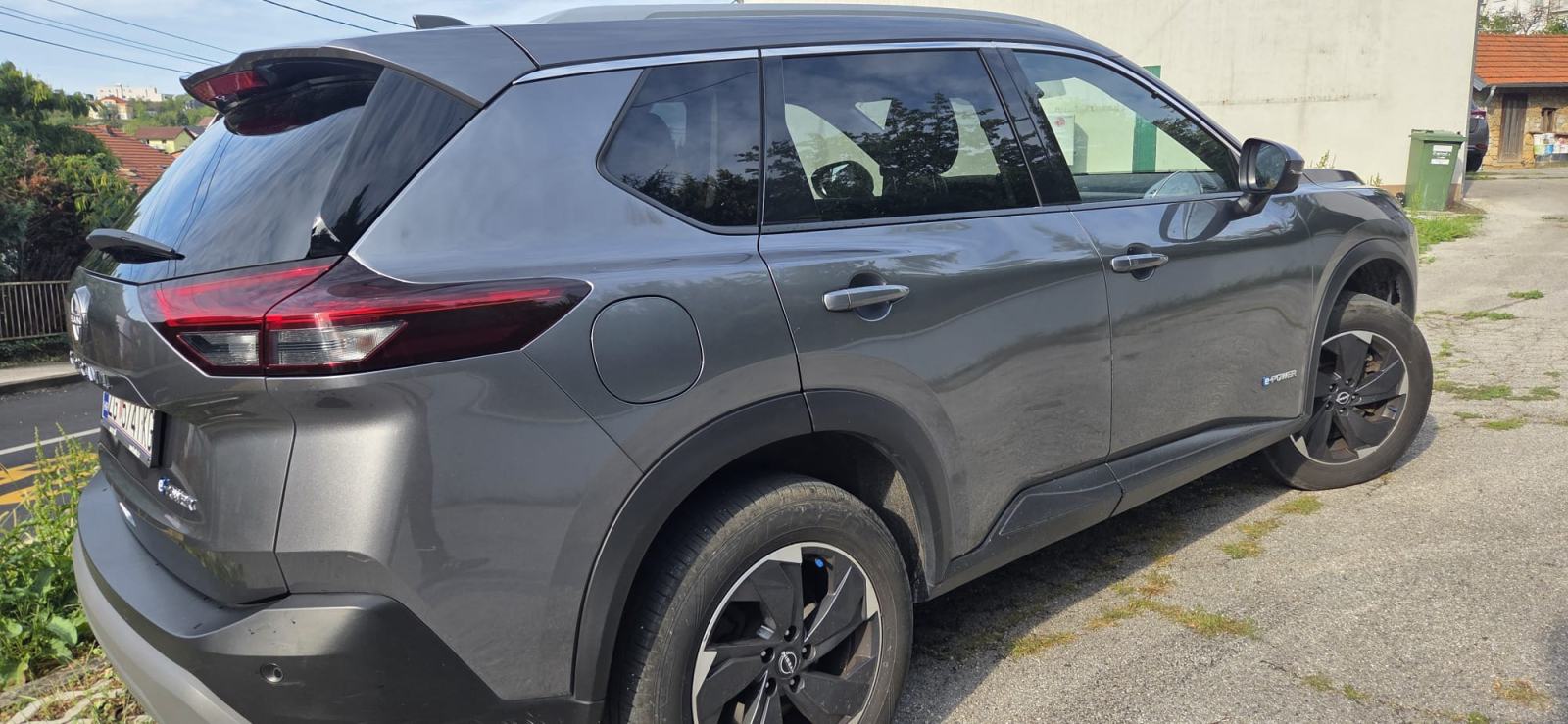 Nissan X-Trail 1.5, fotografija 4