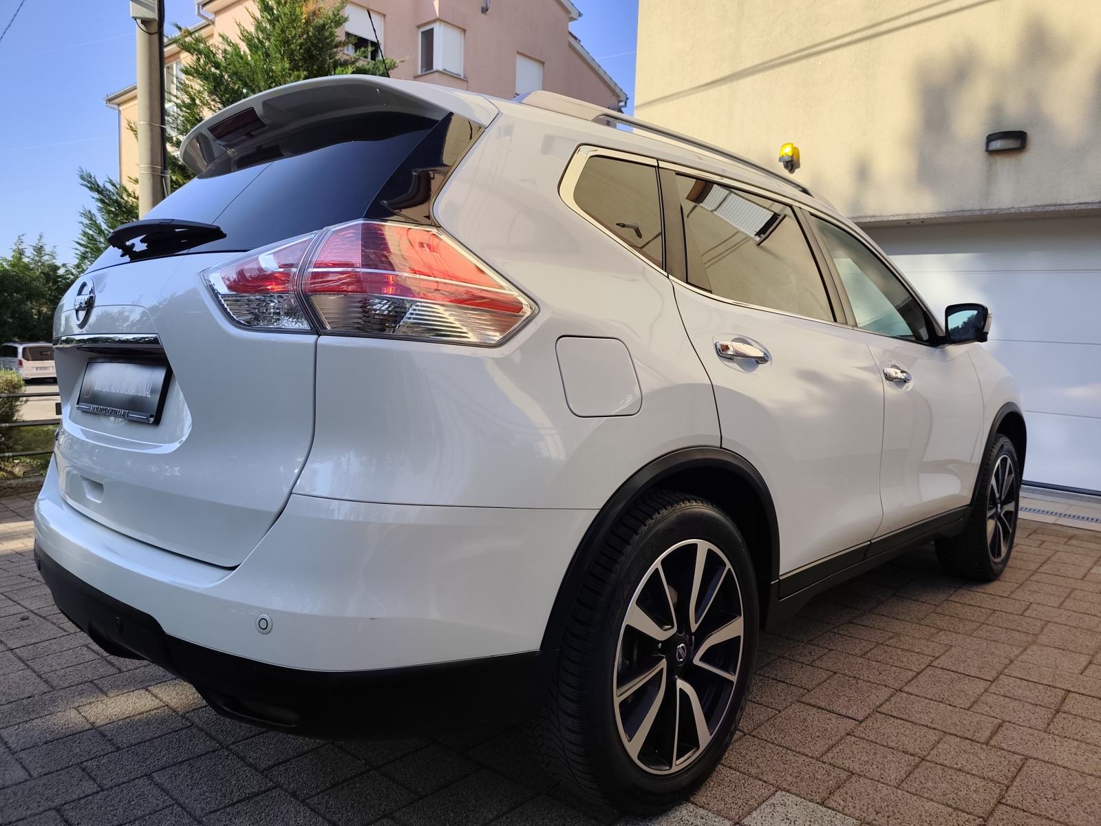 NISSAN X-TRAIL 1,6 DCI, TEKKNA, KAMERA 360° , PERLA, TOP STANJE!, fotografija 3
