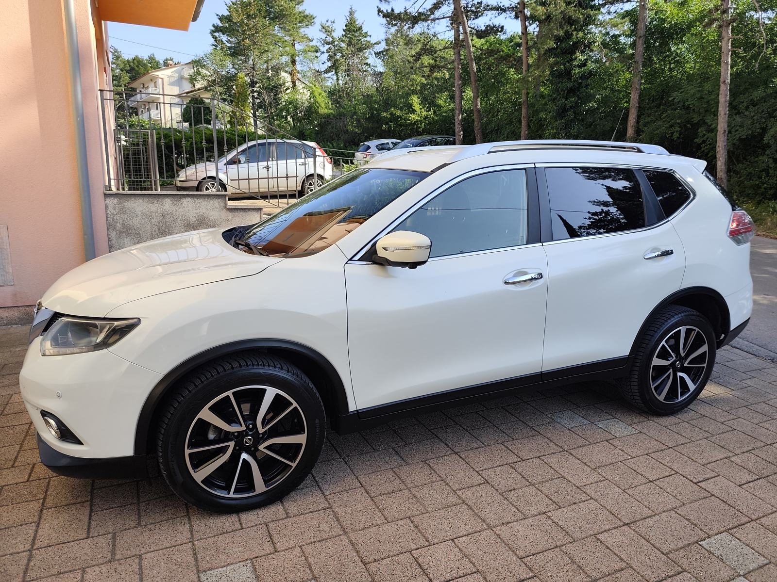NISSAN X-TRAIL 1,6 DCI, TEKKNA, KAMERA 360° , PERLA, TOP STANJE!, fotografija 20
