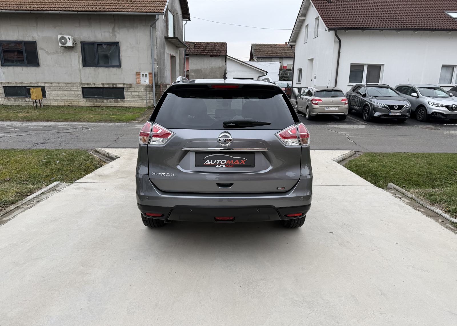 Nissan X-Trail 1,6 dCi PANORAMA...NAVIGACIJA...KAMERE 360°...ALU..., fotografija 6