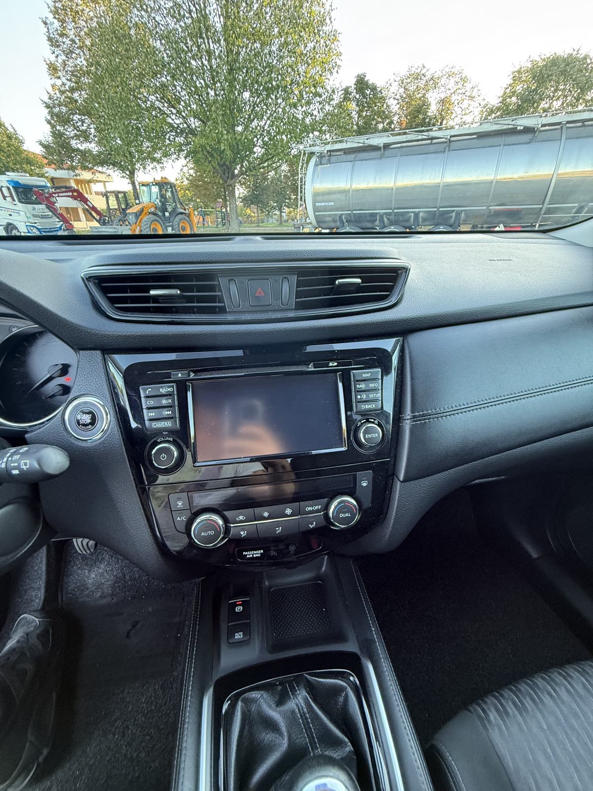 Nissan X-Trail 1,6 dCi,Registriran, Servisna,SUPER STANJE ,AKCIJA !!!, fotografija 17