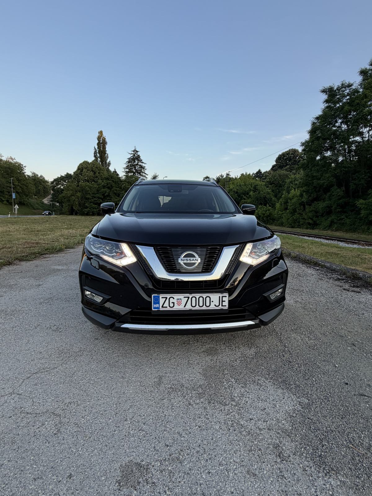 Nissan X-Trail 1,6 dCi,Registriran, Servisna,SUPER STANJE ,AKCIJA !!!, fotografija 8
