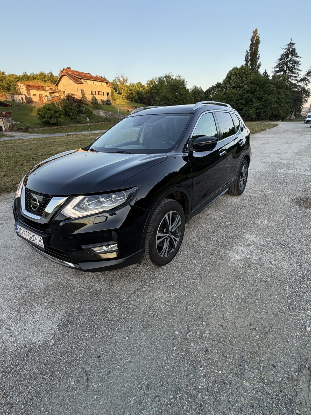 Nissan X-Trail 1,6 dCi,Registriran, Servisna,SUPER STANJE ,AKCIJA !!!, fotografija 1