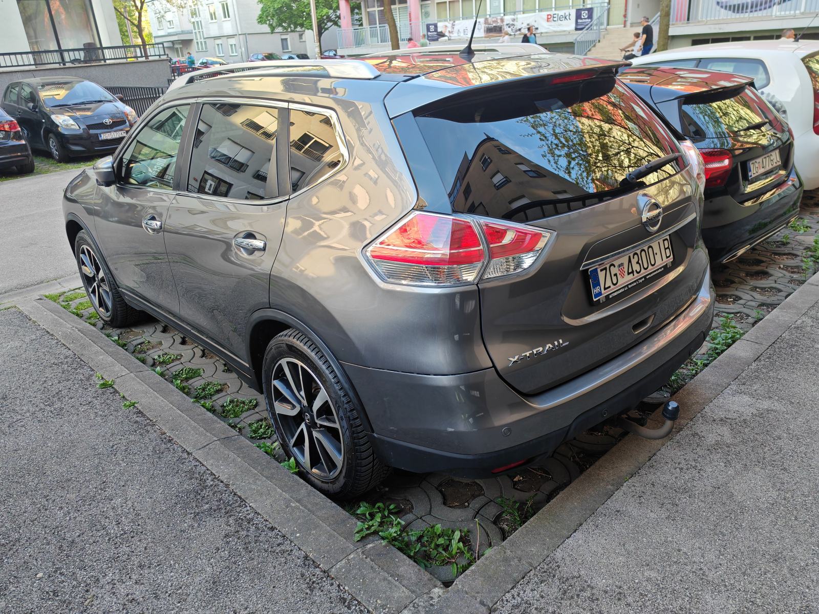 Nissan X-Trail 1,6 dCi 4x4, Tekna, 360, kuka, fotografija 3