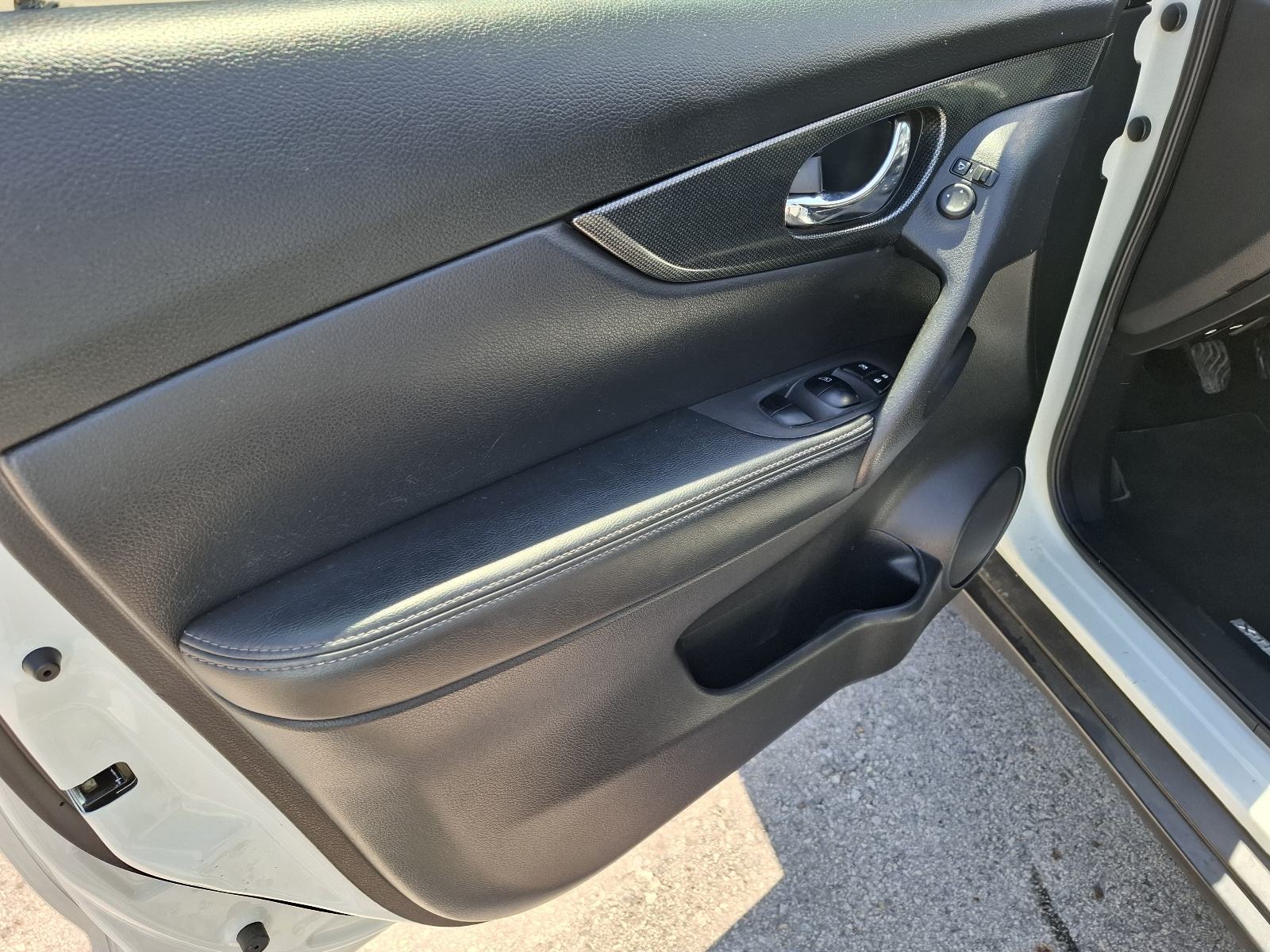 Nissan X-Trail 1,6 dCi, fotografija 10
