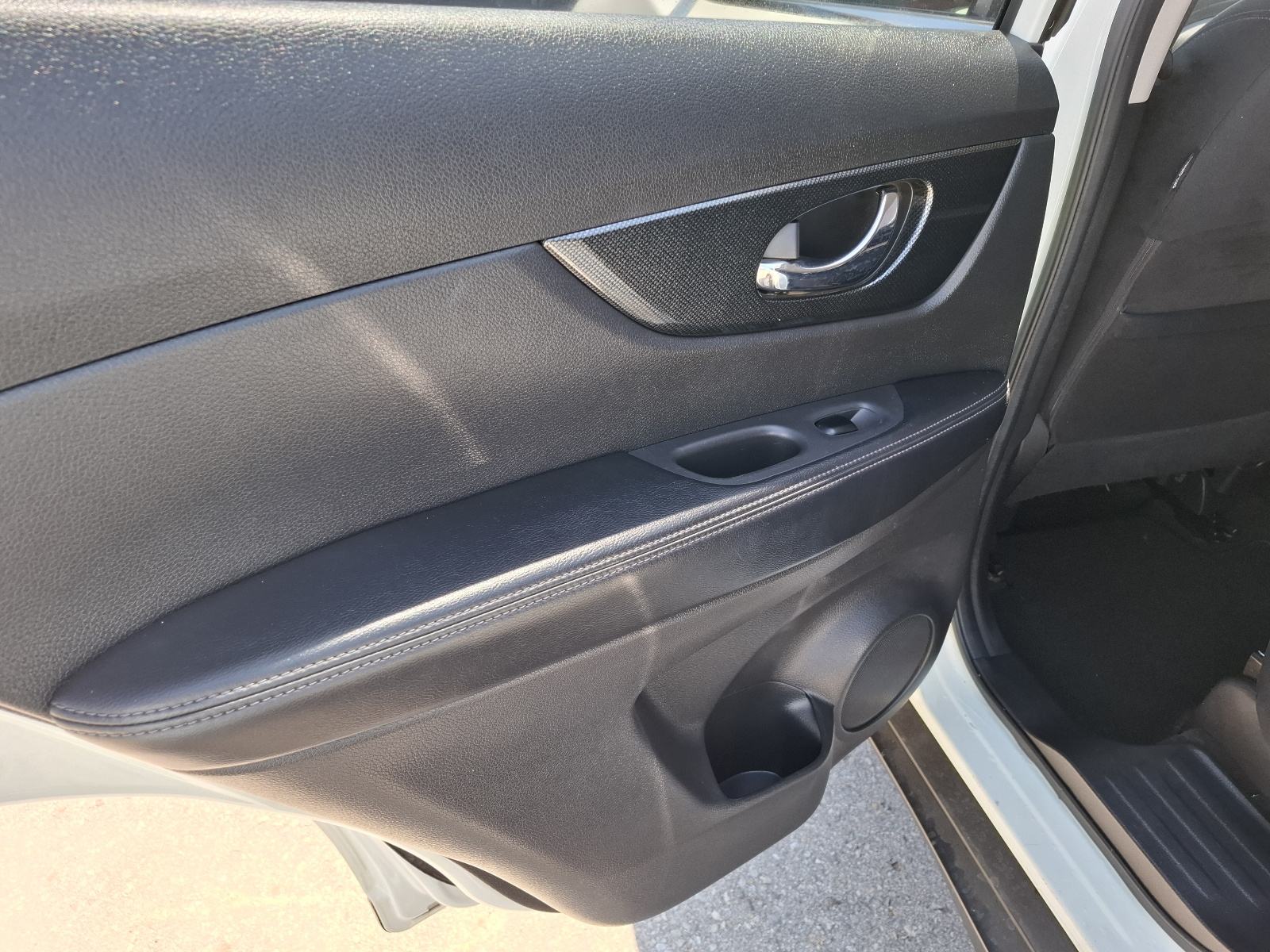 Nissan X-Trail 1,6 dCi, fotografija 12