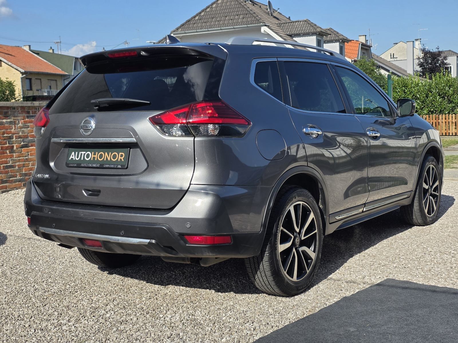 Nissan X-Trail 1,7 dCi Tekna+ 7 sjedala Servisna knjiga Jamstvo 12 mj, fotografija 4