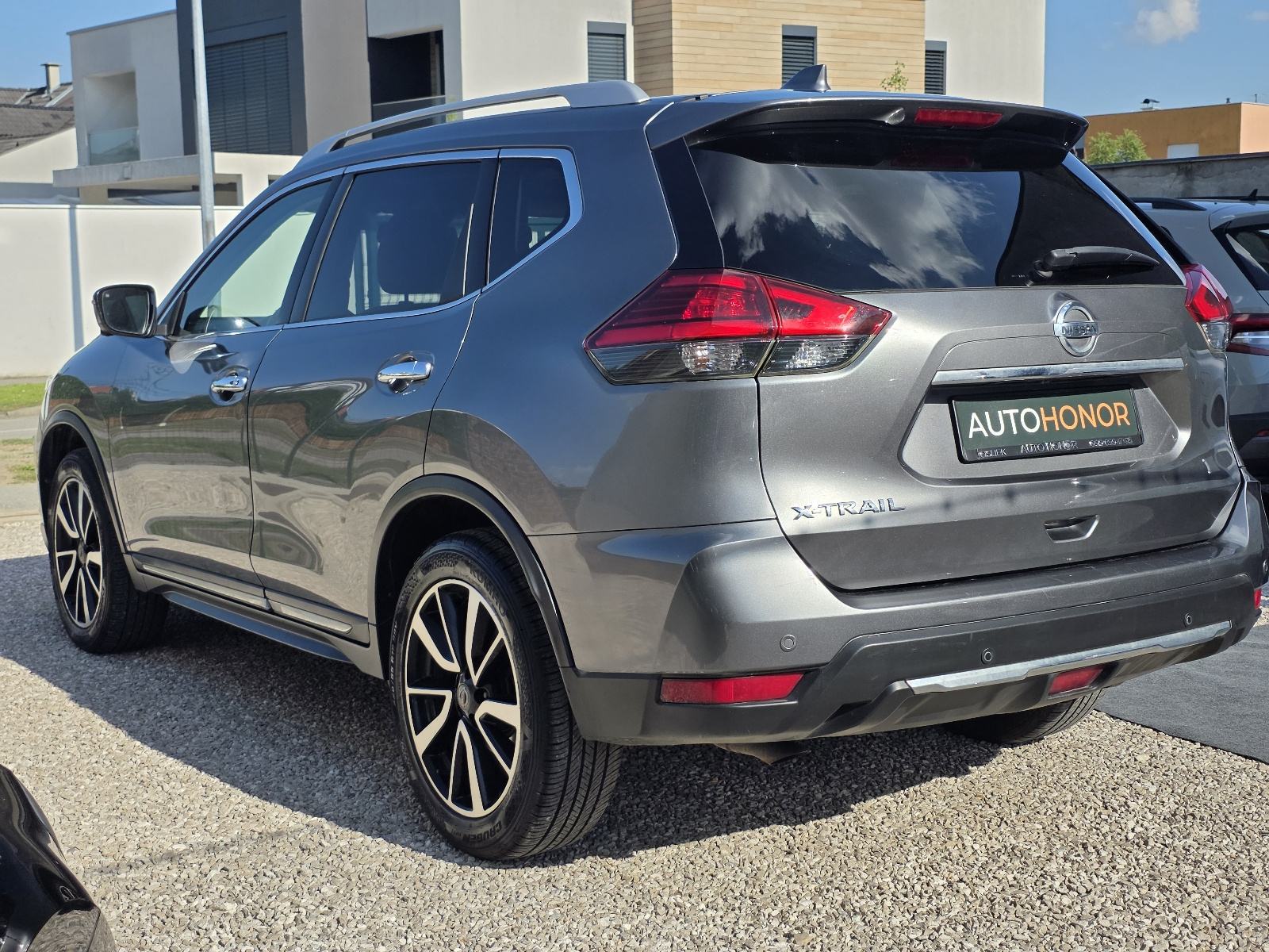 Nissan X-Trail 1,7 dCi Tekna+ 7 sjedala Servisna knjiga Jamstvo 12 mj, fotografija 5