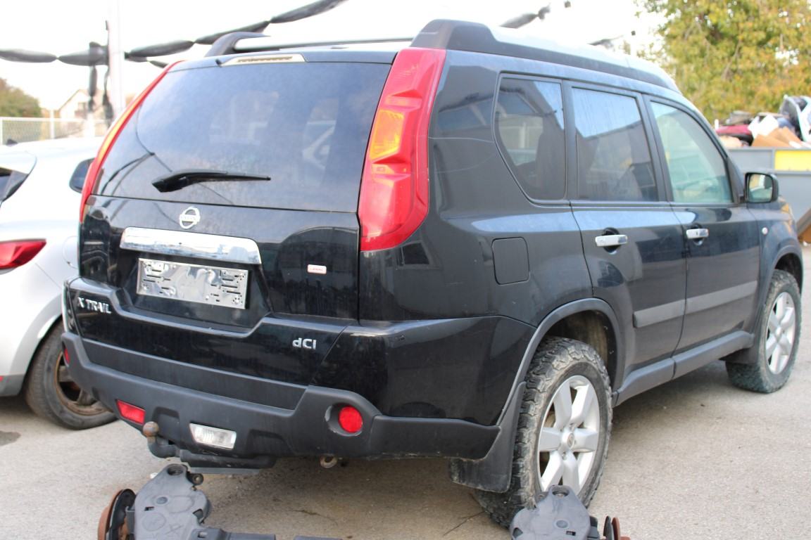 Nissan X-Trail 2,0 dCi SE karambolirano vozilo, fotografija 2