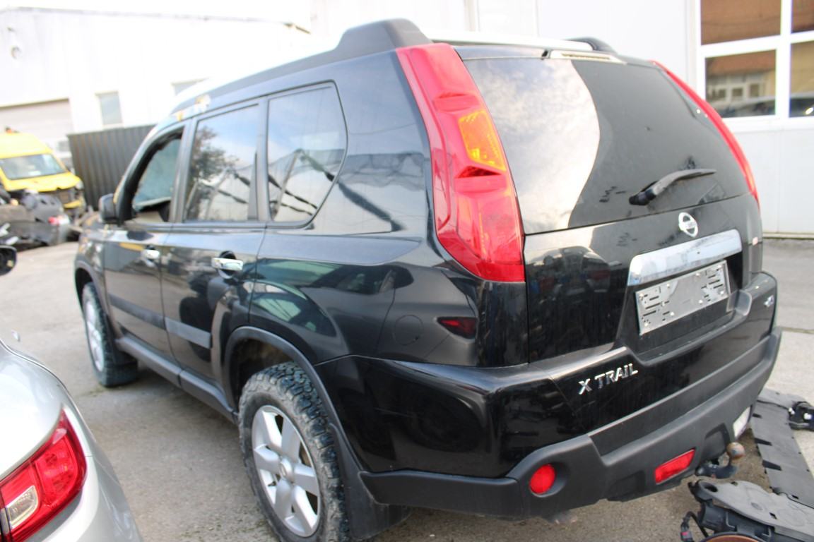 Nissan X-Trail 2,0 dCi SE karambolirano vozilo, fotografija 7