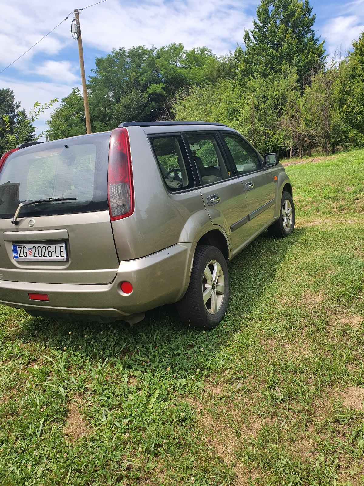 Nissan X-Trail 2,2 Di 4x4, fotografija 4