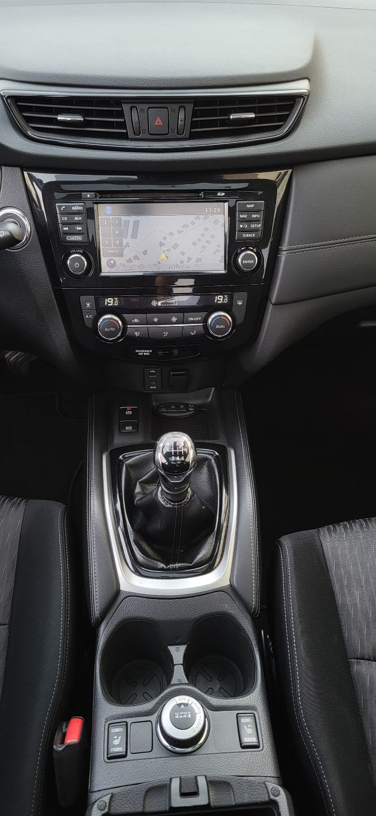 Nissan X-Trail 4WD 2,0 dCi, fotografija 8
