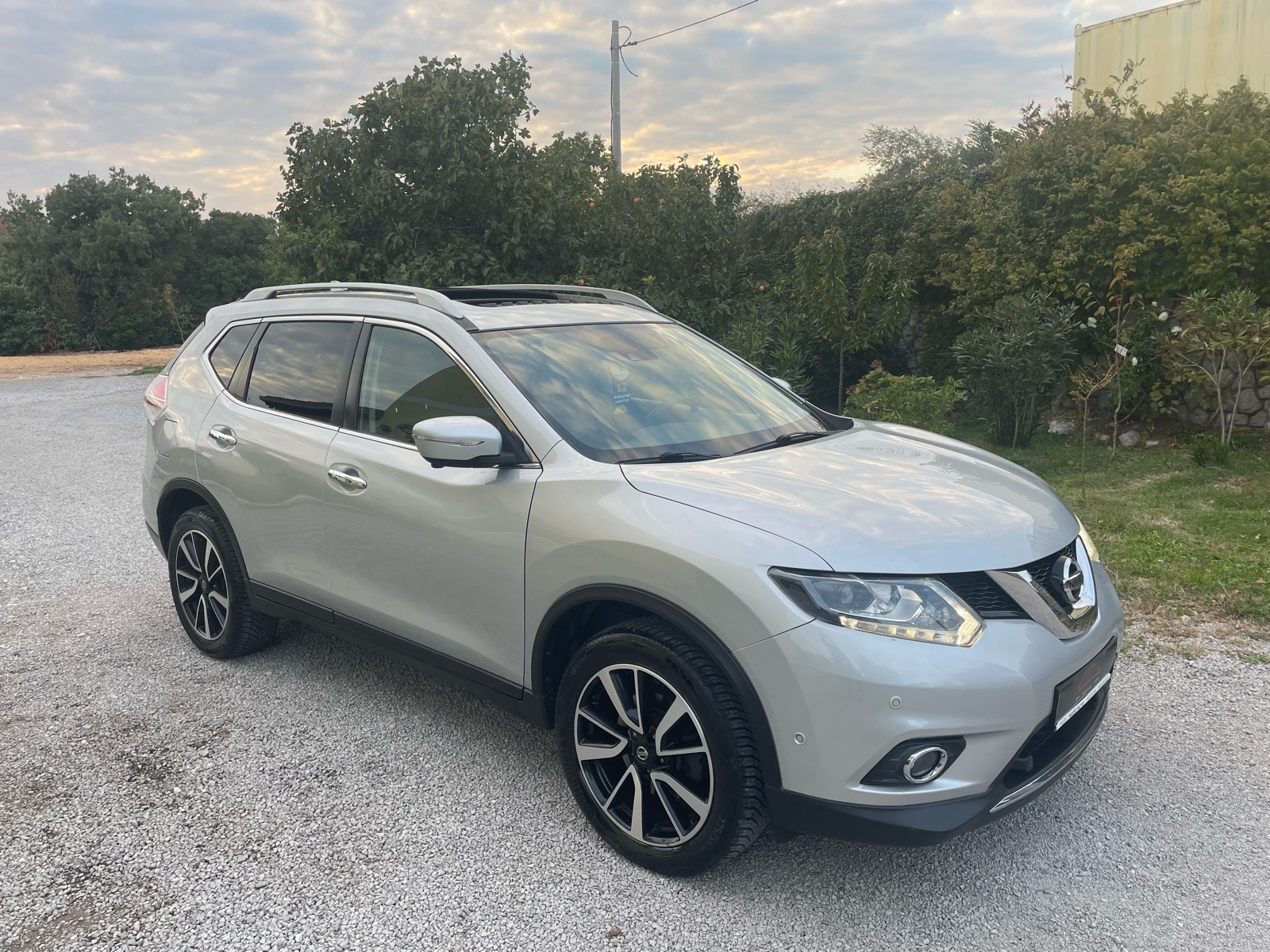 NISSAN X-TRAIL 2.0dci 180ks,4x4,AUTOMATIK,ZAMJENA,PANORAMA,JAMSTVO., fotografija 7