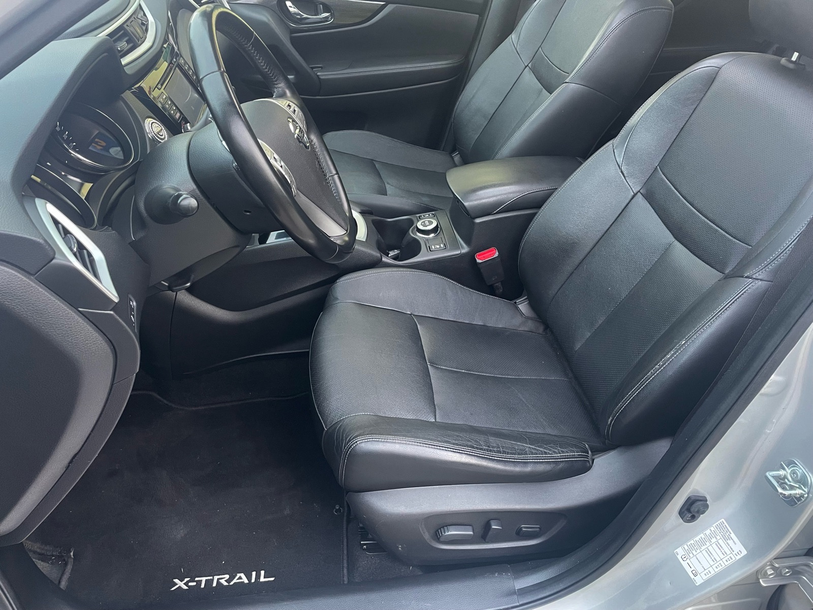 NISSAN X-TRAIL 2.0dci 180ks,4x4,AUTOMATIK,ZAMJENA,PANORAMA,JAMSTVO., fotografija 12