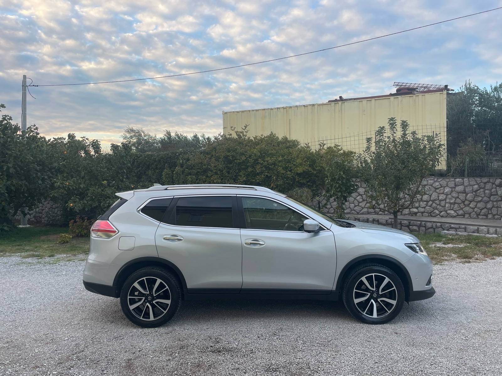 NISSAN X-TRAIL 2.0dci 180ks,4x4,AUTOMATIK,ZAMJENA,PANORAMA,JAMSTVO., fotografija 6