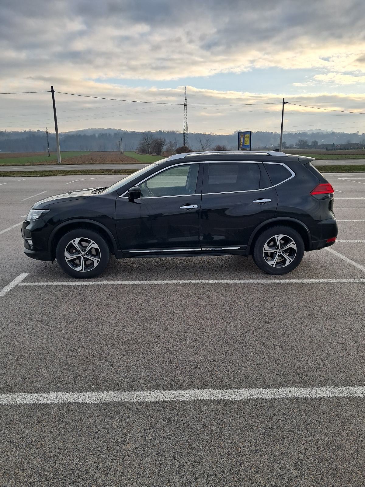 Nissan X-Trail 2.0 FULL,,4X4,AUT,,LED,NAVI,PANO, fotografija 8