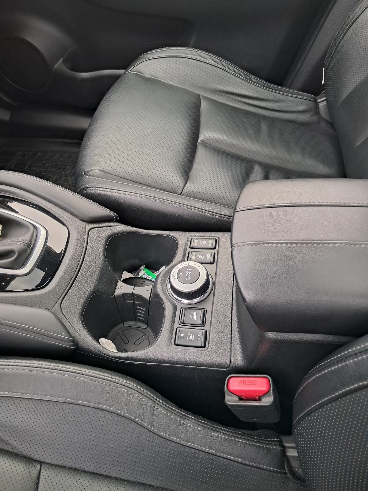 Nissan X-Trail 2.0 FULL,,4X4,AUT,,LED,NAVI,PANO, fotografija 10