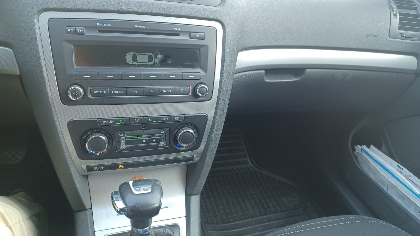 OCTAVIA 2,0 TDI DSG ELEGANCE Plus, Xenon Plus,PDC,Tempo., 06/ 2011.g.,, fotografija 13