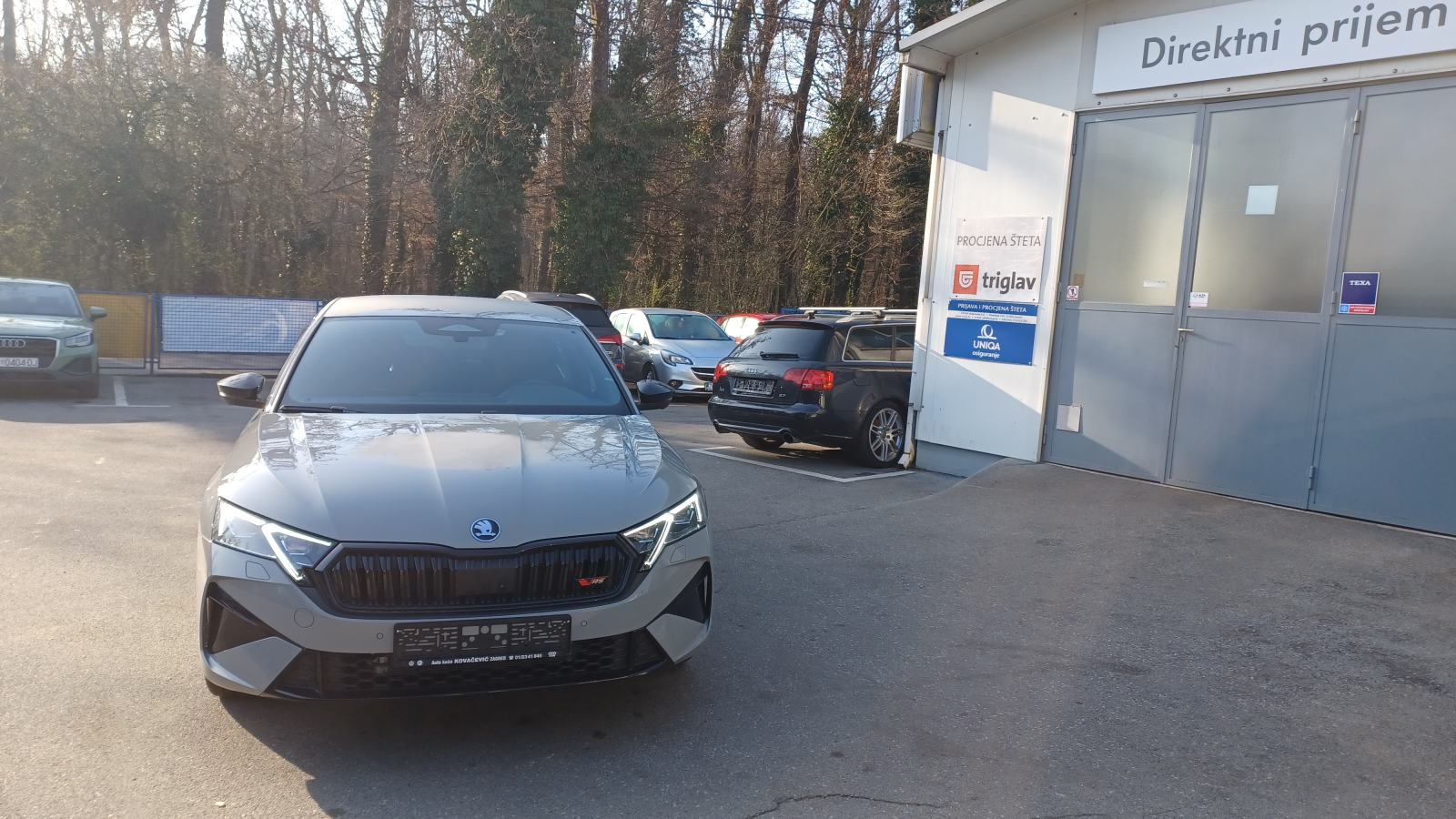 OCTAVIA FL RS 2.0 TSI DSG 195 kw,VIRT,MATRIX LED,360 KAM,ACC,DCC,19", fotografija 3