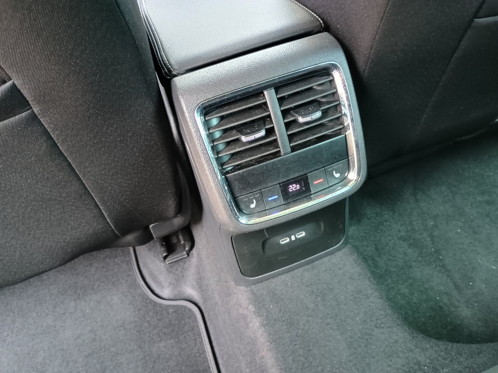 Octavia style 2,0 TDI 150ks,reg. 1 god, fotografija 8