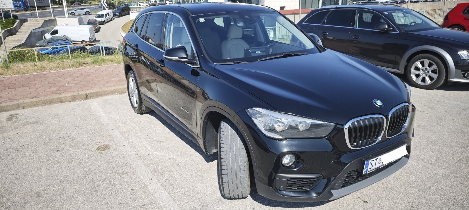 ODLICNO STANJE BMW X1 16d, fotografija 4