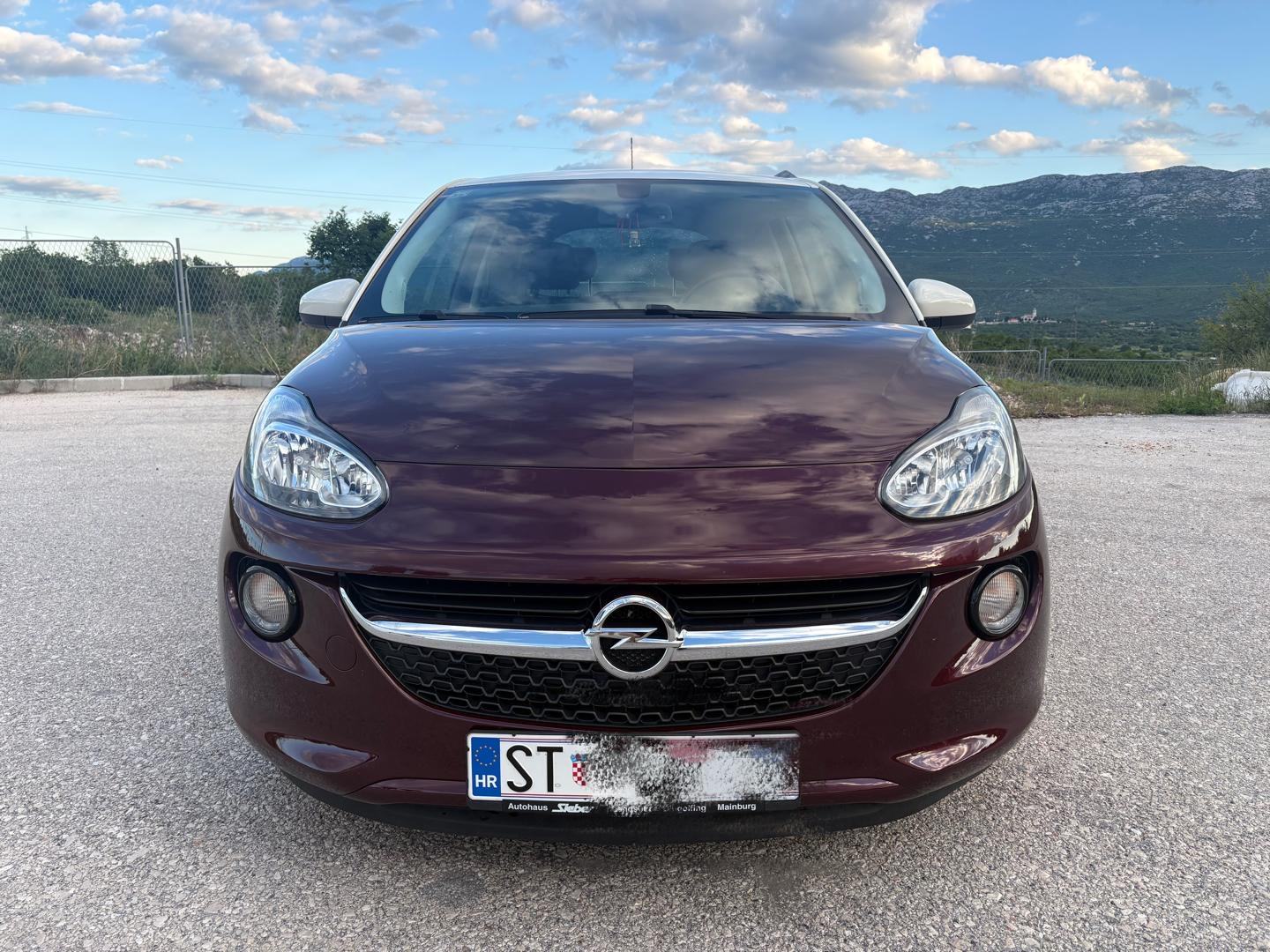 Opel Adam 1,2 i / reg do 02/2027 / koža / sport, fotografija 9