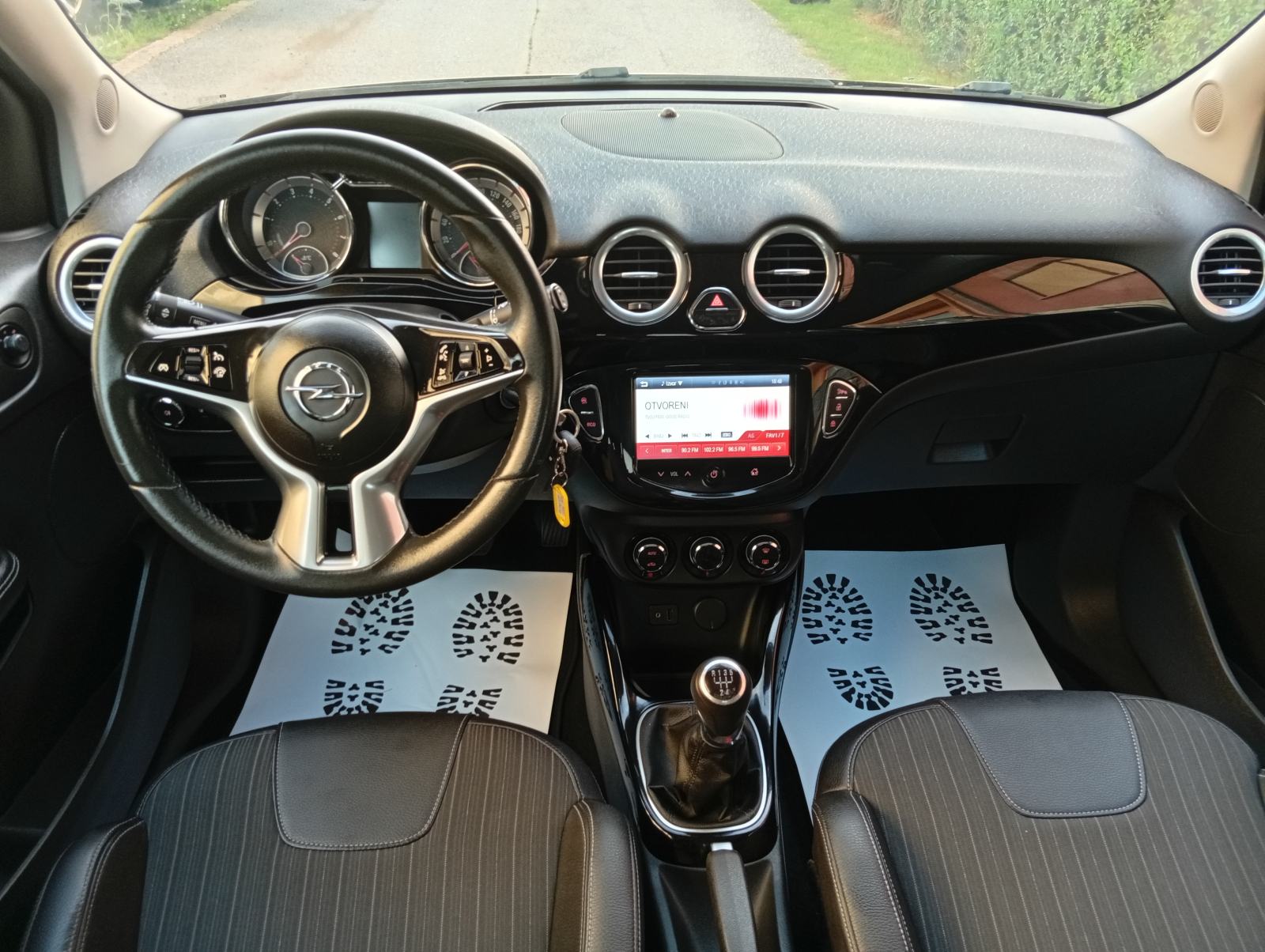 Opel Adam 1,2 Glam Eco mod.2015 - PANORAMA/ KOŽA/ PDC/ ALU/ 165 TKM, fotografija 17