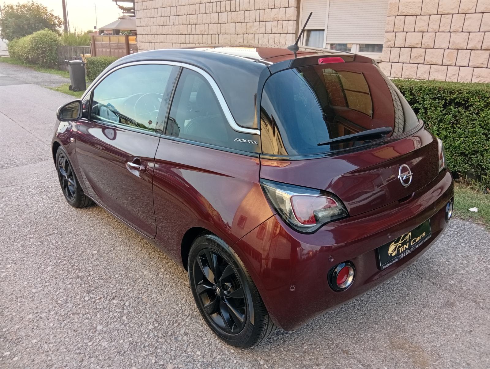 Opel Adam 1,2 Glam Eco mod.2015 - PANORAMA/ KOŽA/ PDC/ ALU/ 165 TKM, fotografija 6