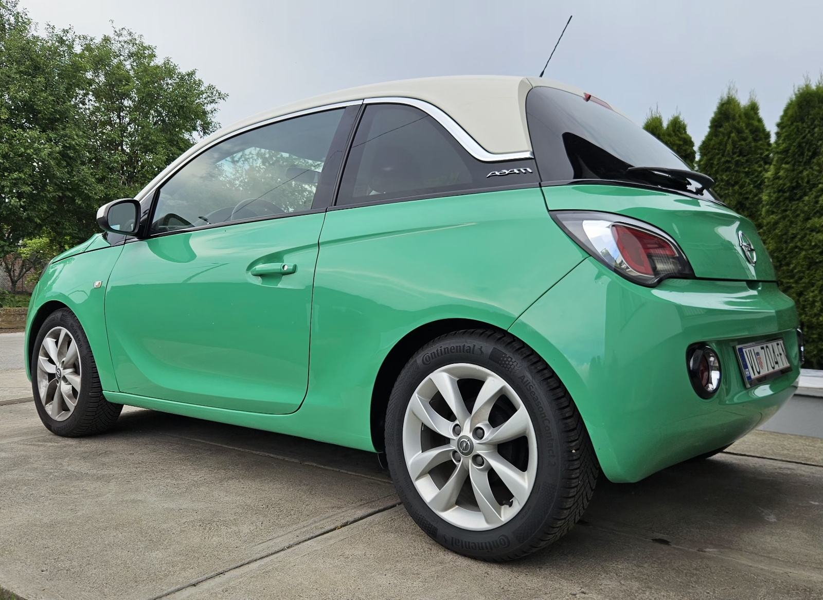 Opel Adam 1.2, fotografija 2