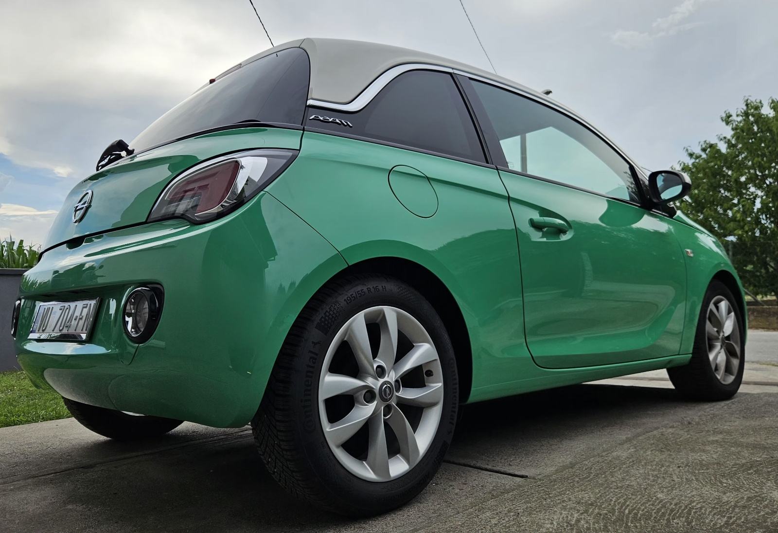 Opel Adam 1.2, fotografija 4