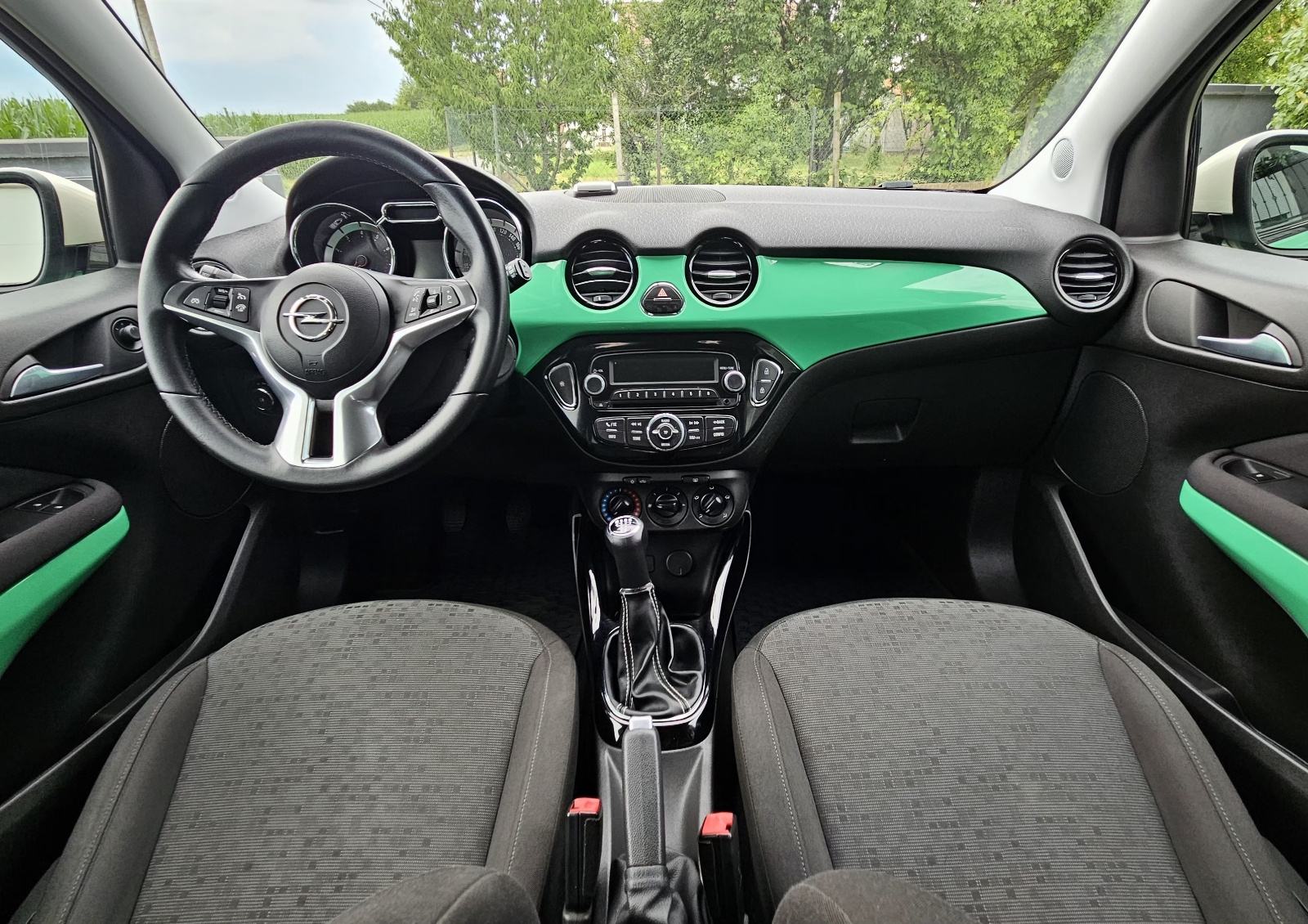 Opel Adam 1.2, fotografija 16