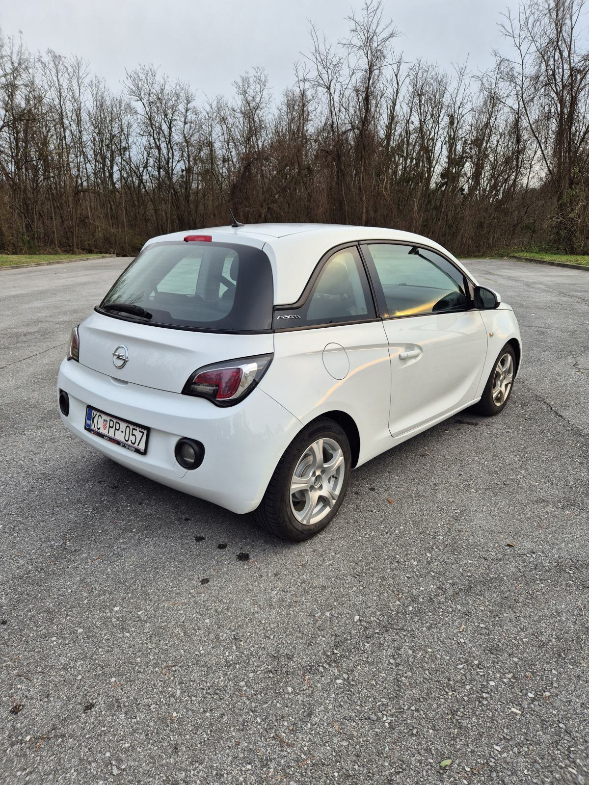 Opel Adam 1,2 uredno održavan (Servisna knjiga), pogled izvana - slika 5