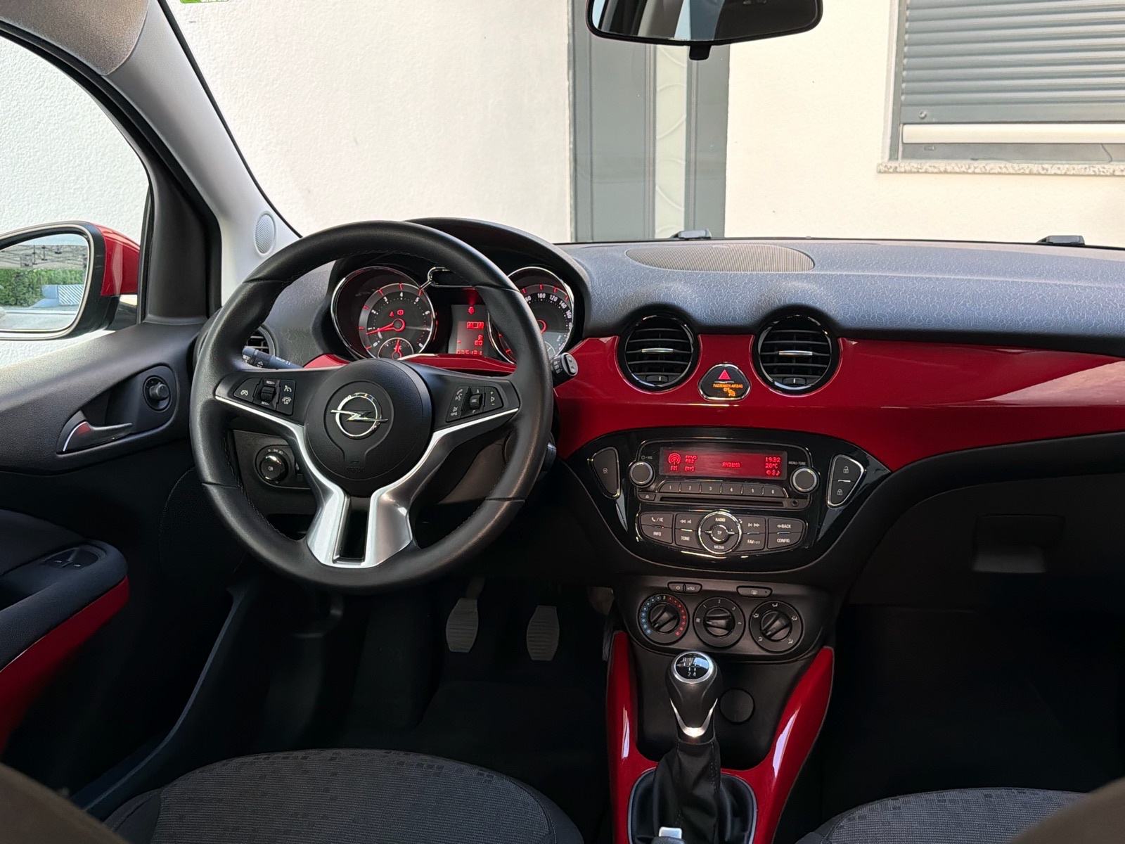 Opel Adam 1,4 Slam -1. Vlasnik-Servisna-Jamstvo, fotografija 17