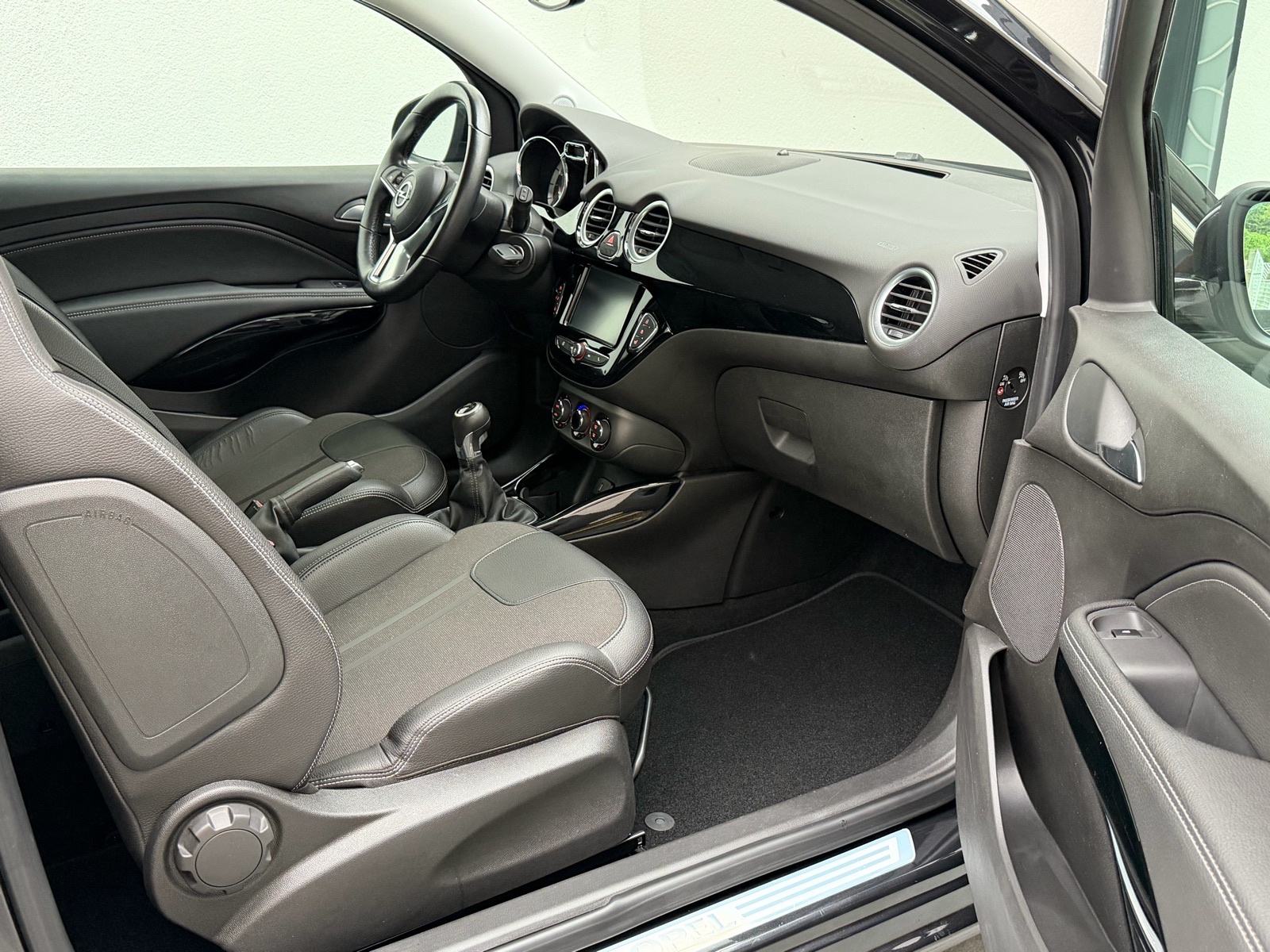 Opel Adam 1,4 100ks Slam-1. Vlasnik-Jamstvo, fotografija 17