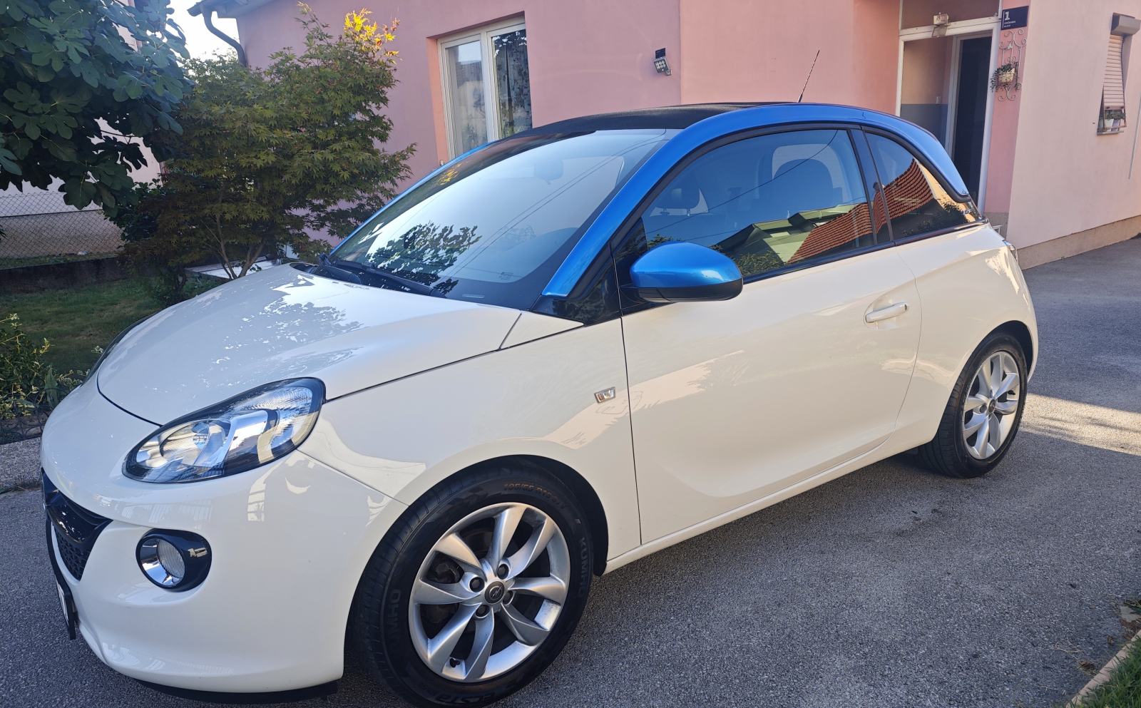 Opel Adam 1,4 Jam HR AUTO REGA 8/27, pogled izvana - slika 1