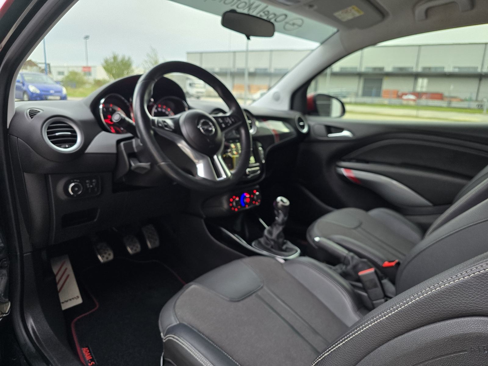 Opel Adam S 1.4 / Multimedija / Dig.Klima / Alu 18 / Sport /, fotografija 10