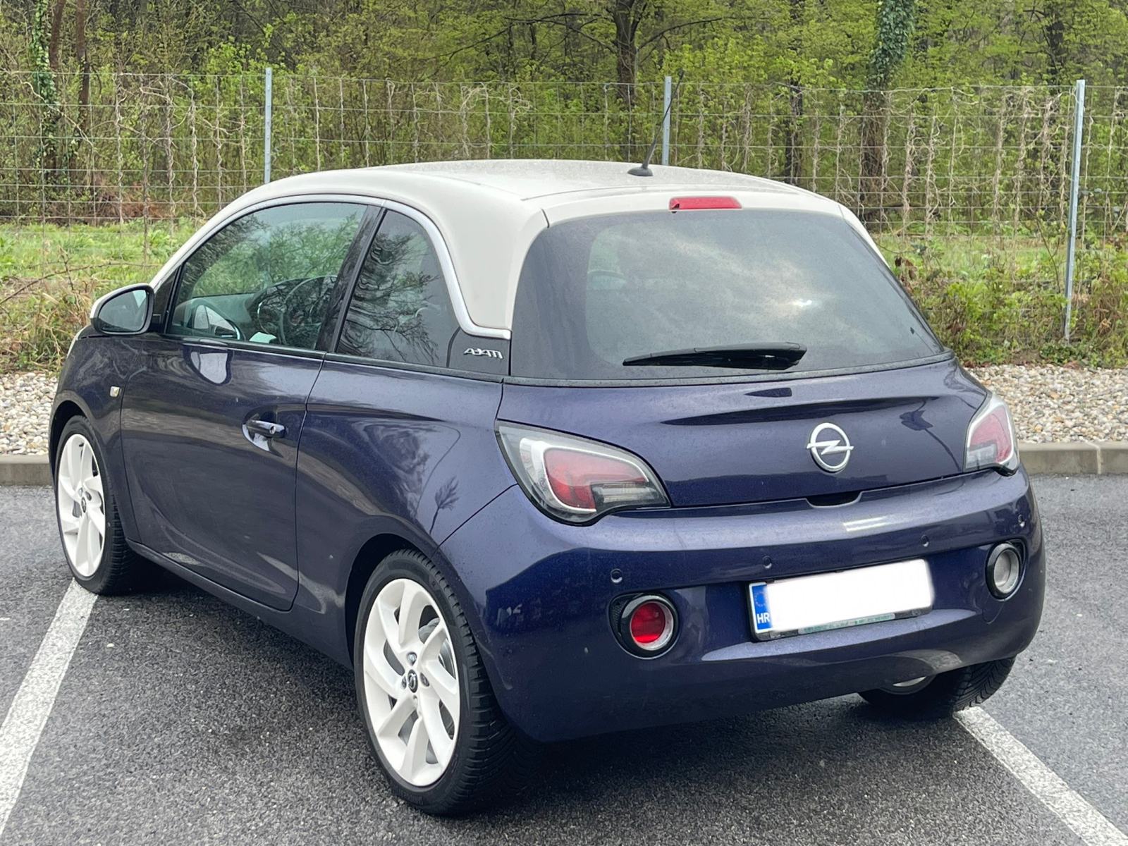 OPEL ADAM 1,4 •• ODLIČNO STANJE, GRIJANJE VOLANA / GRIJANJE SJEDALA ••, fotografija 6