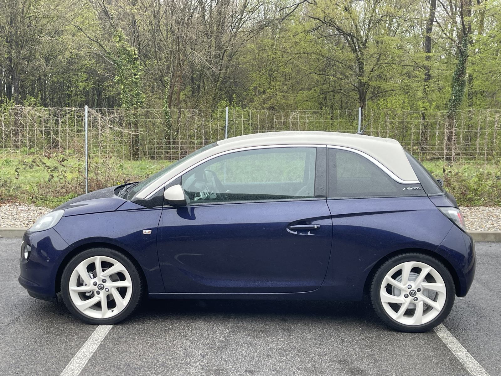 OPEL ADAM 1,4 •• ODLIČNO STANJE, GRIJANJE VOLANA / GRIJANJE SJEDALA ••, fotografija 3
