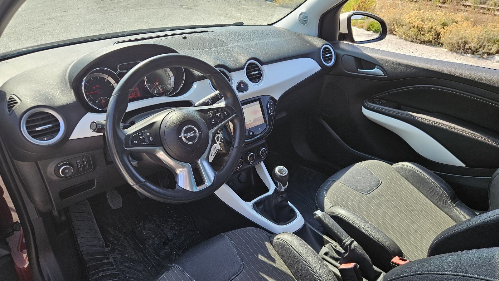 Opel Adam 1,4i, fotografija 10