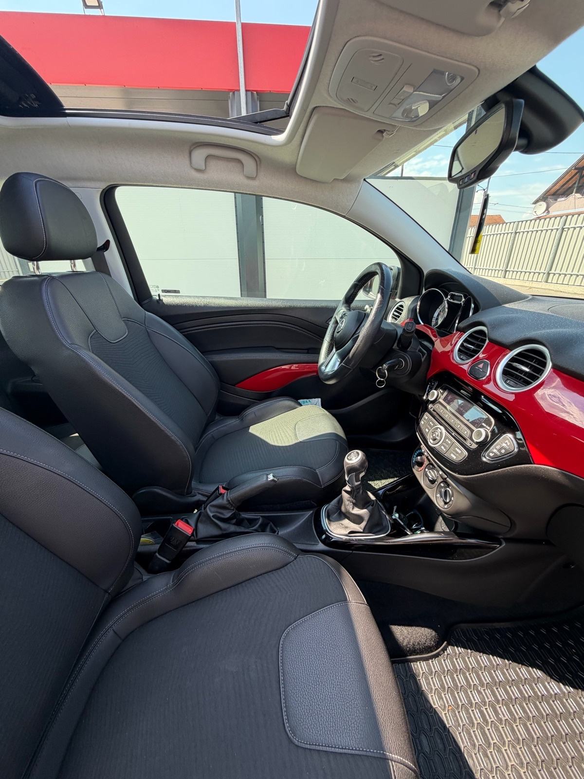 Opel Adam 2017 Panoramski siber 1.4 benzinac, fotografija 14