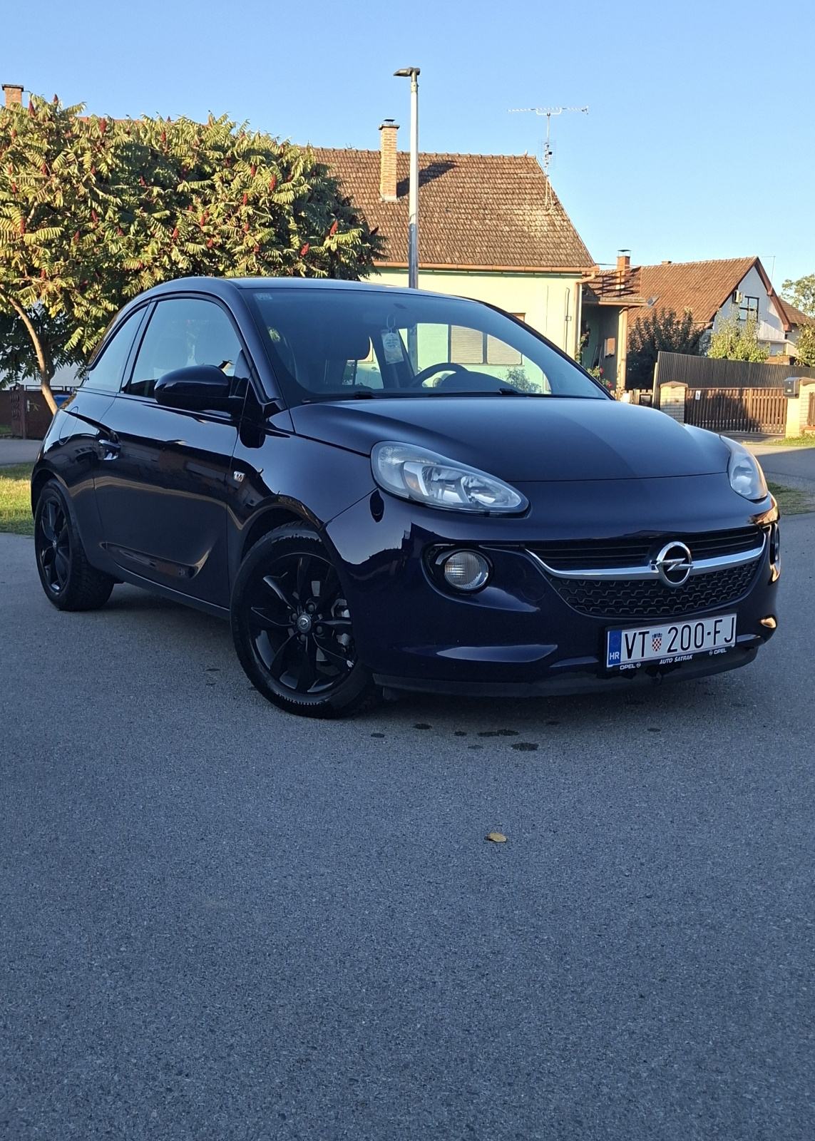 ✅Opel Adam PURPLE EDITION 1.4 100KS//REGA 07/2027//HR AUTO//TOP STANJE, pogled izvana - slika 1