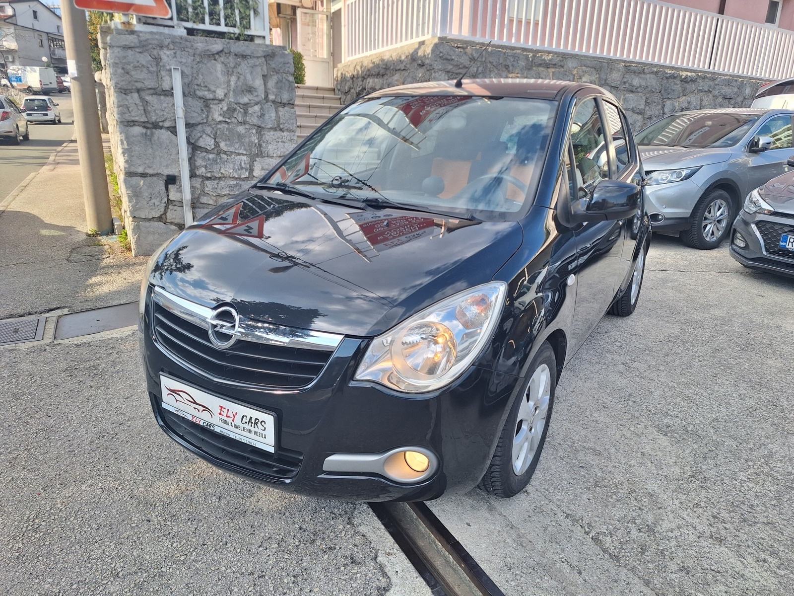 Opel Agila 1,2, fotografija 2