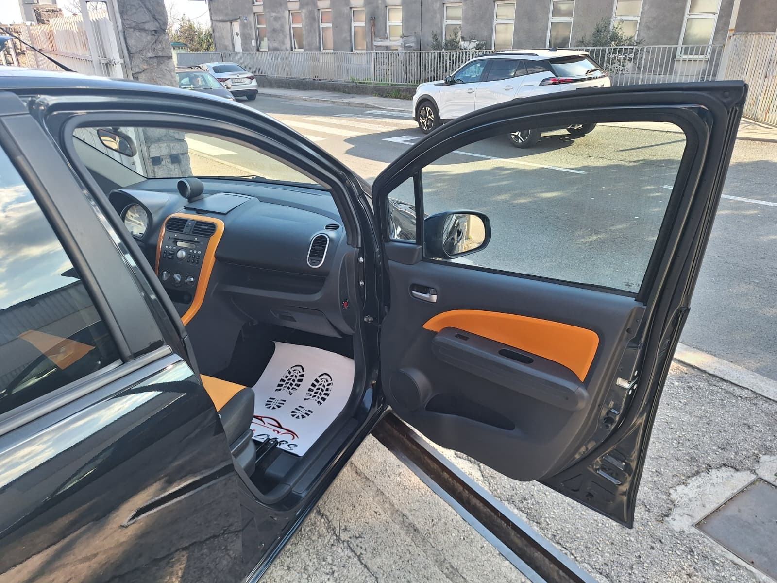 Opel Agila 1,2, fotografija 15