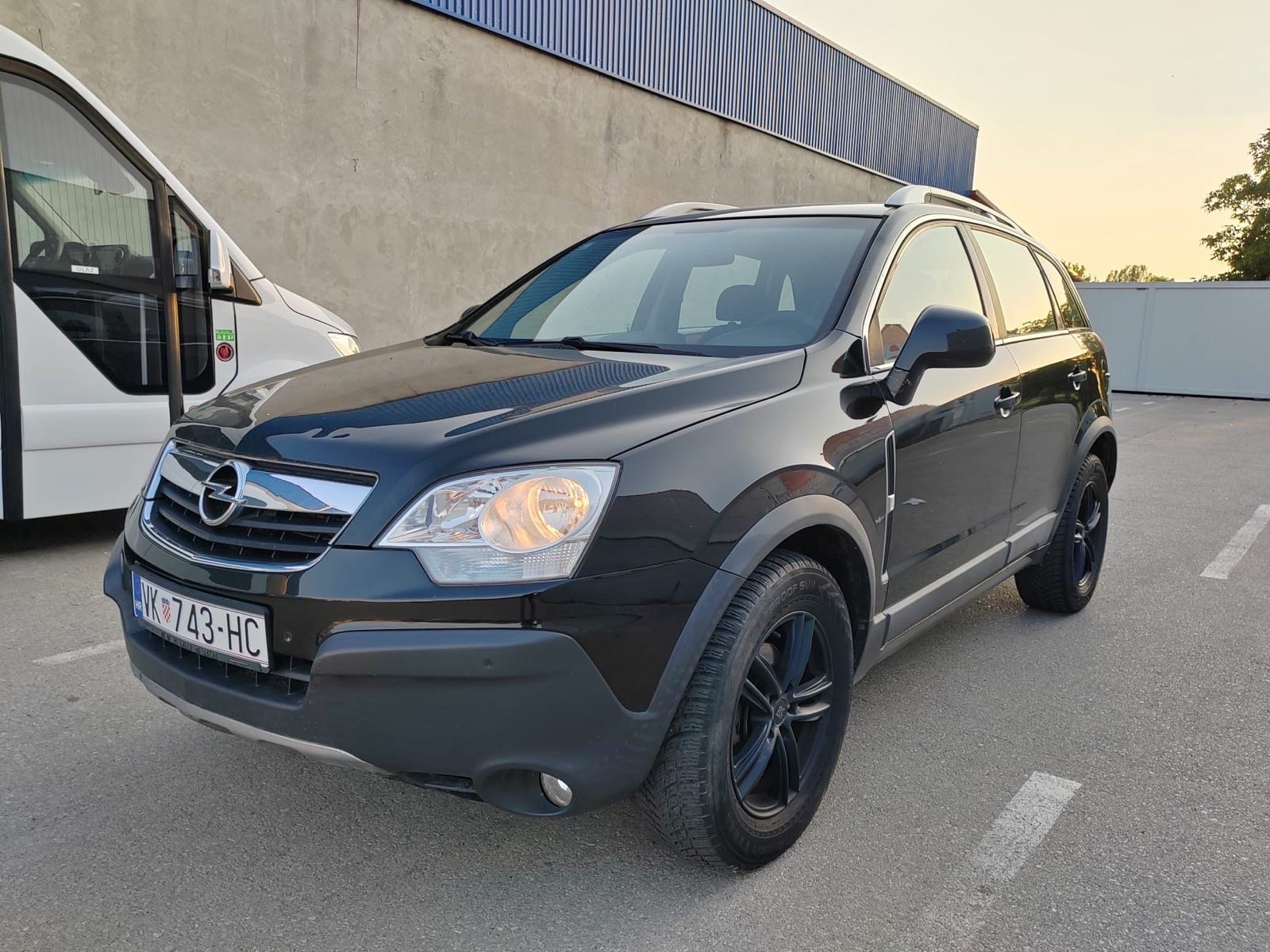 Opel Antara 2.0cdti 4x4, pogled izvana - slika 1