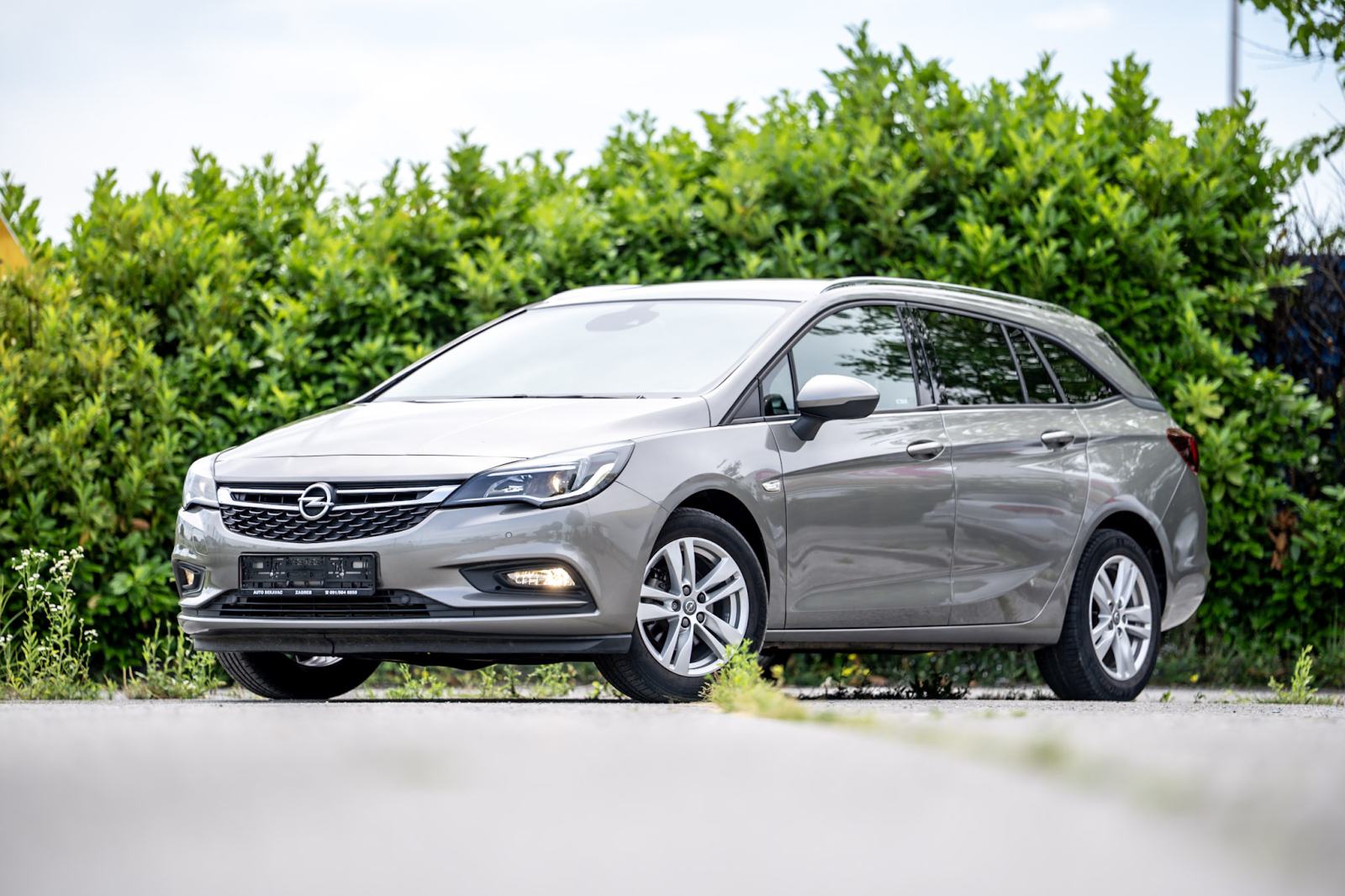 AKCIJA ///// Opel Astra 1,0 Turbo KLIMA, KAMERA, TEMPOMAT itd. SERV., fotografija 2