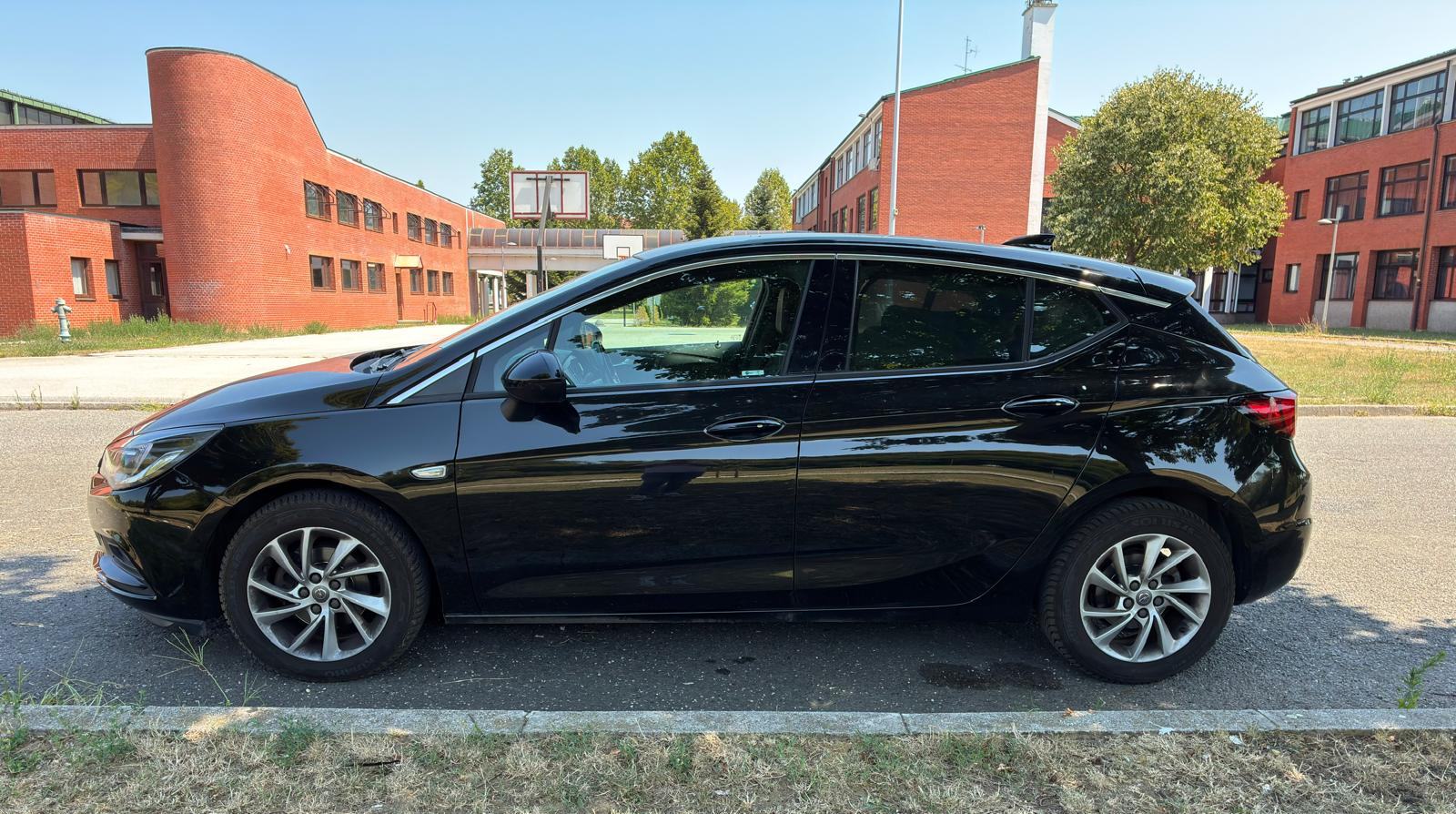 Opel Astra 1,0 Turbo Innovation, fotografija 10