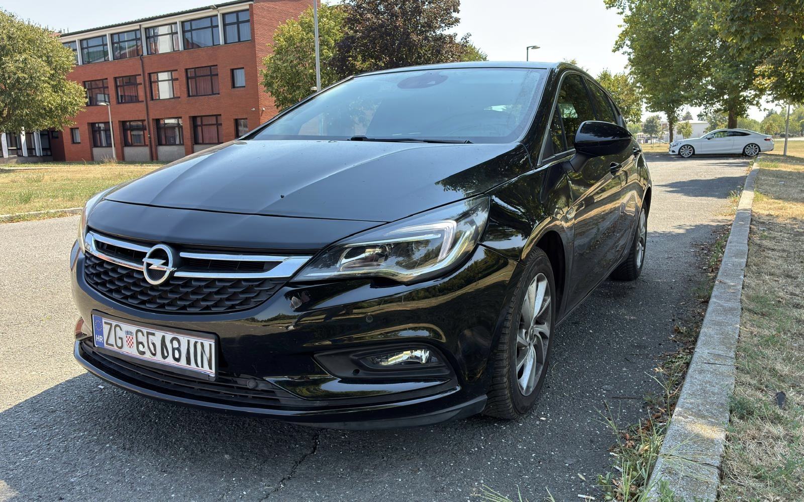 Opel Astra 1,0 Turbo Innovation, fotografija 9