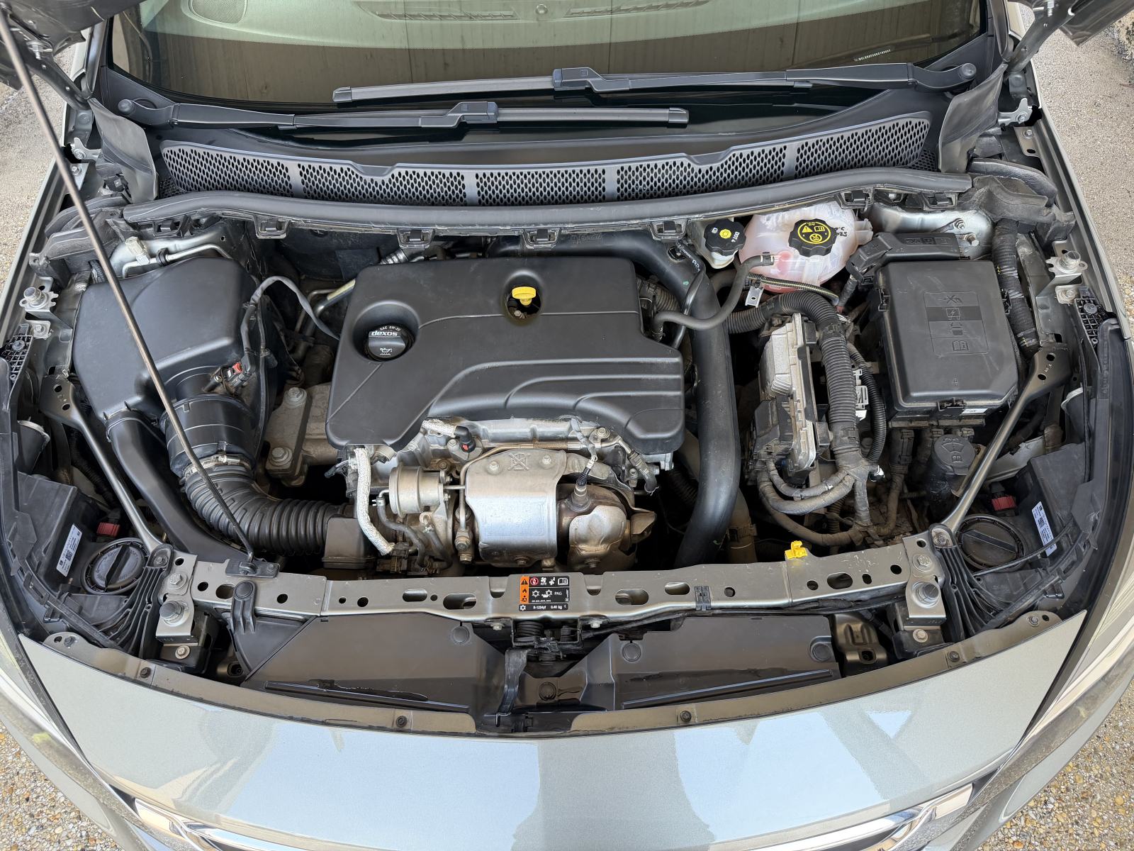 Opel Astra 1,0 Turbo, fotografija 9